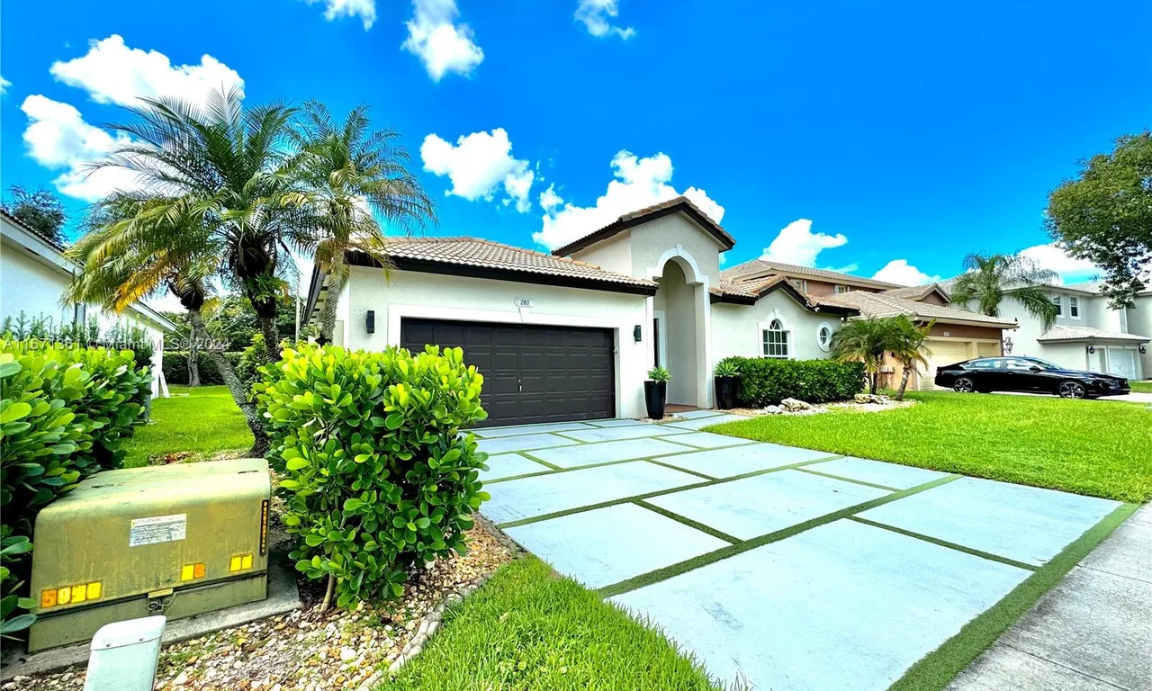 280 SW 167th Ave, Pembroke Pines FL 33027