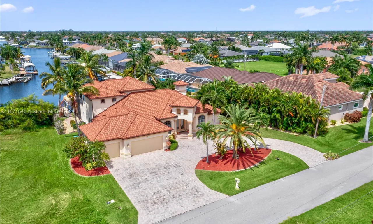 2227 SW 54th LN, Cape Coral FL 33914