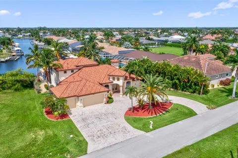 2227 SW 54th LN, Cape Coral FL 33914