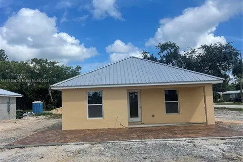 302 KITE AVE, Sebring FL 33870