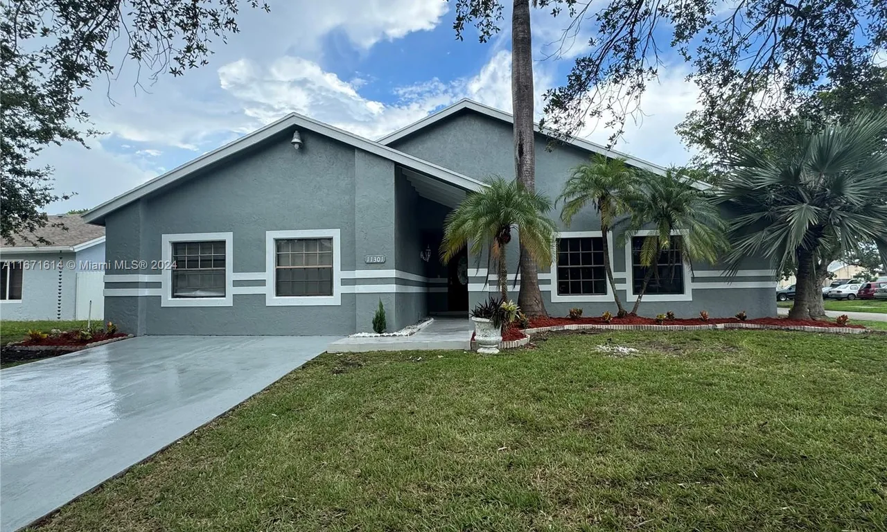 11301 SW 156th St, Miami FL 33157