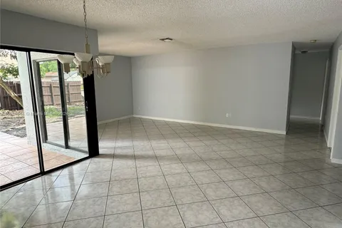 11301 SW 156th St, Miami FL 33157