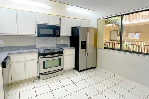 8020 Hampton Blvd # 307, North Lauderdale FL 33068