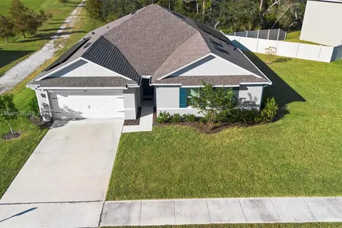 805 Baylor, Deltona FL 32725