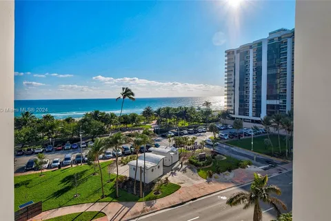 6450 Collins Ave # 609, Miami Beach FL 33141