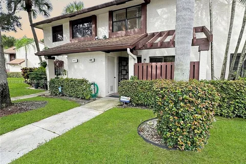 4306 N Carambola Cir N, Coconut Creek FL 33066