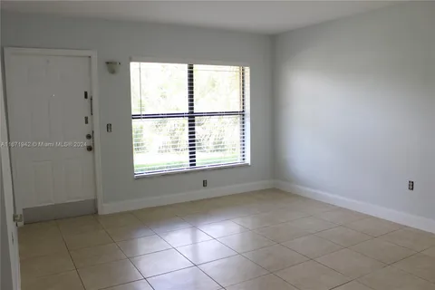 557 NW 100th Pl # 102, Pembroke Pines FL 33024