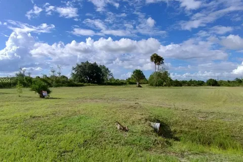 18717 NW 258 st, Okeechobee FL 34972