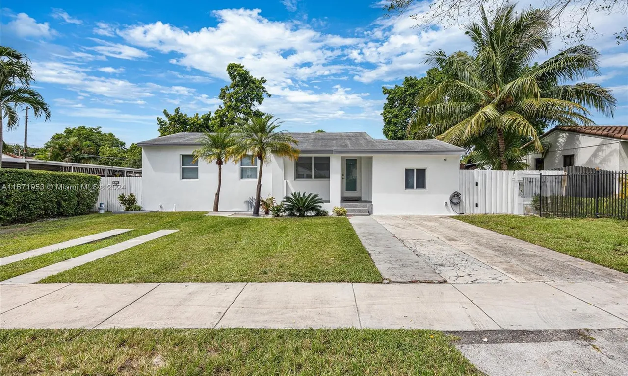 670 Flagami Blvd, Miami FL 33144