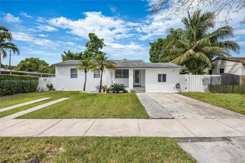 670 Flagami Blvd, Miami FL 33144