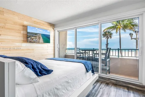 201 Van Buren St # 103, Hollywood FL 33019