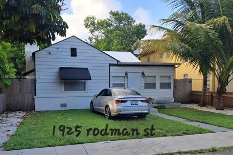 1925 Rodman St, Hollywood FL 33020