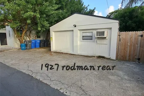 1927 Rodman St, Hollywood FL 33020