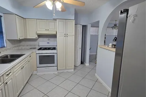 1135 NE 177th Ter, North Miami Beach FL 33162