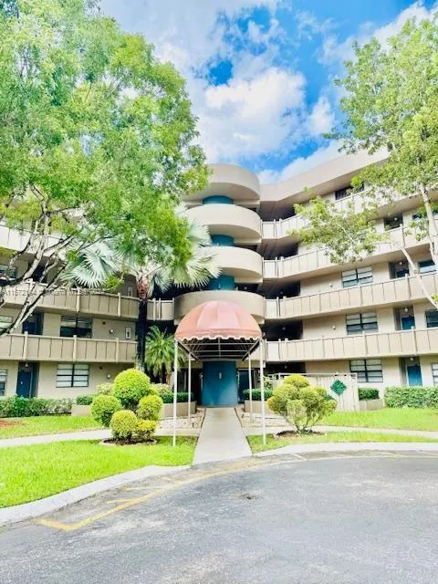 901 Colony Point Cir # 509, Pembroke Pines FL 33026