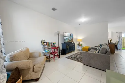 253 SW 159th Way # 253, Pembroke Pines FL 33027