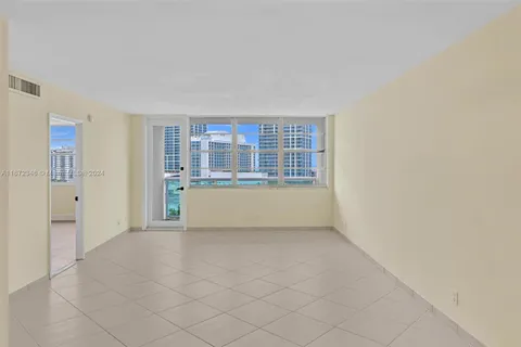 6770 Indian Creek Dr # 10B, Miami Beach FL 33141