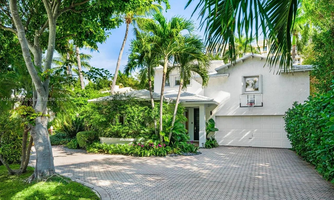 10 Coconut Lane, Key Biscayne FL 33149