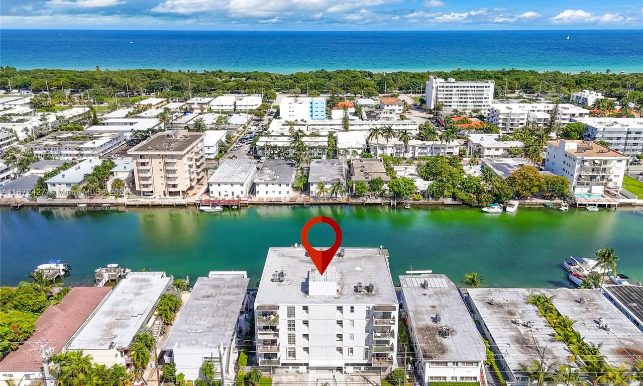 8305 Crespi Blvd # 3C, Miami Beach FL 33141