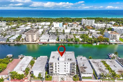 8305 Crespi Blvd # 3C, Miami Beach FL 33141