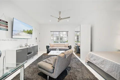 1205 Meridian Ave # 2, Miami Beach FL 33139