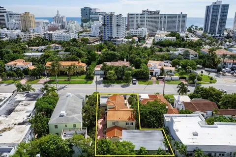 2822 Pine Tree Dr, Miami Beach FL 33140