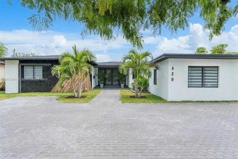 420 N Shore Dr, Miami Beach FL 33141