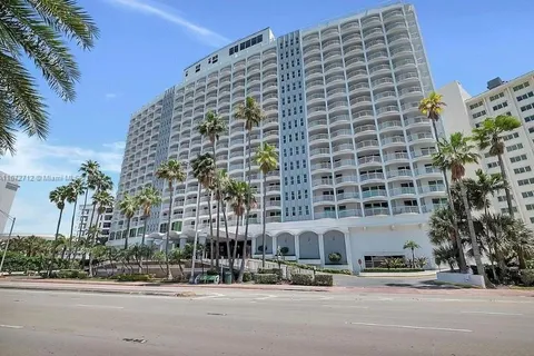 5401 Collins Ave # 411, Miami Beach FL 33140