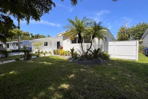 18891 NE 20th Ave, North Miami Beach FL 33179