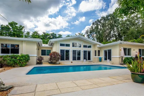 1001 S Alhambra Cir, Coral Gables FL 33146