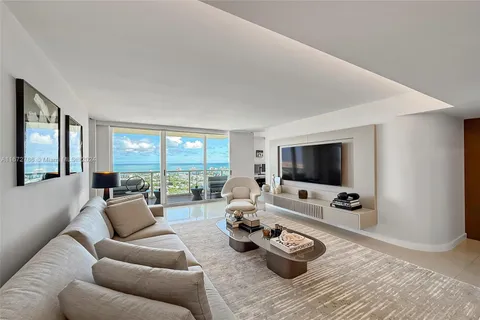 650 West Ave # 2610, Miami Beach FL 33139