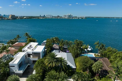 2440 N Shore Ter, Miami Beach FL 33141