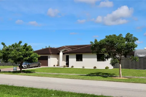 20461 SW 320th St, Homestead FL 33030