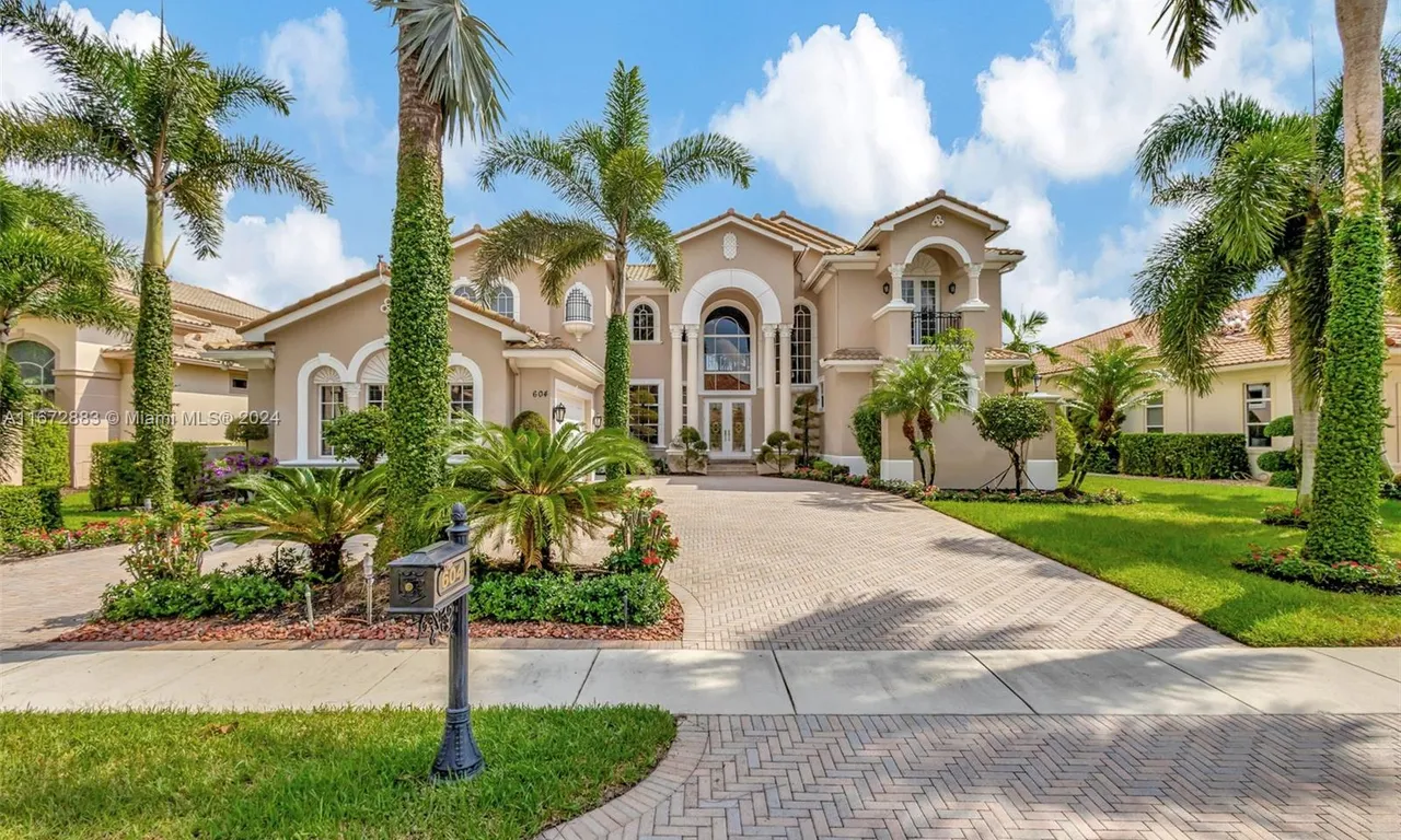 604 Hermitage Cir, Palm Beach Gardens FL 33410