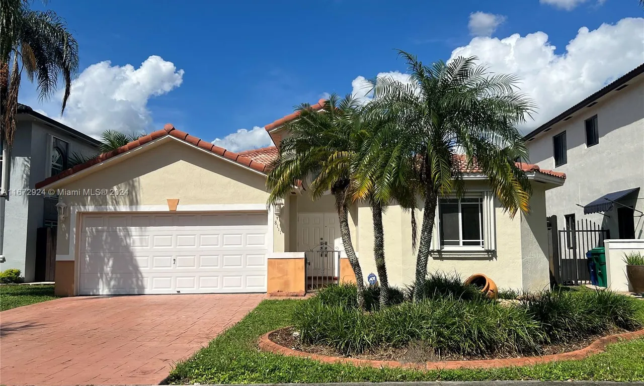 8111 NW 186th Ter, Hialeah FL 33015