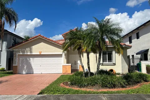 8111 NW 186th Ter, Hialeah FL 33015