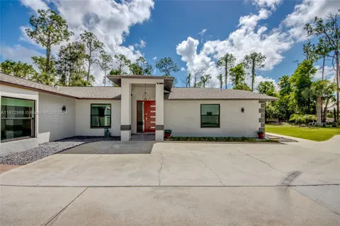 11981 Plantation Road, Fort Myers FL 33966