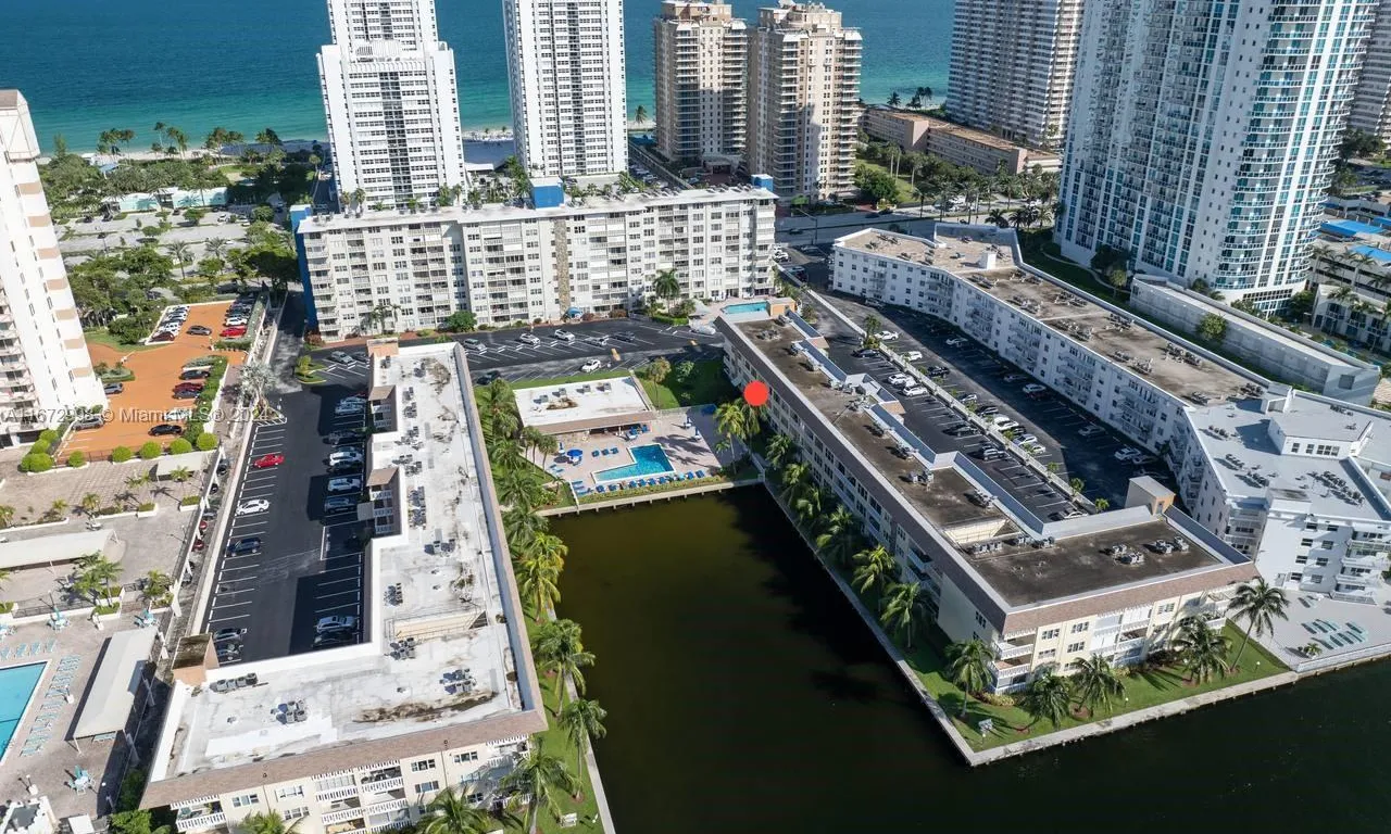 1891 S Ocean Dr # 202, Hallandale Beach FL 33009