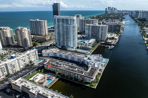 1891 S Ocean Dr # 202, Hallandale Beach FL 33009