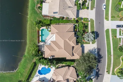 7077 Montrico Dr, Boca Raton FL 33433