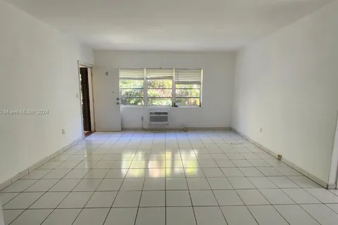 51 Edgewater Dr # 2, Coral Gables FL 33133