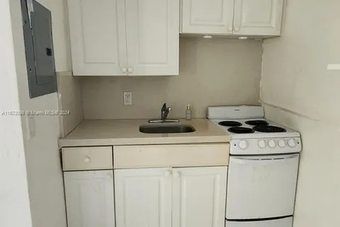 51 Edgewater Dr # 2, Coral Gables FL 33133