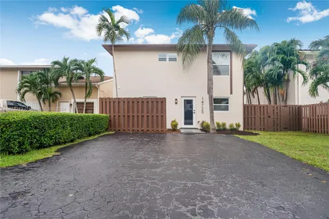 14725 SW 107th Ter, Miami FL 33196