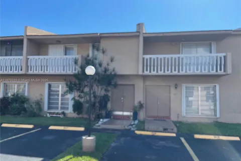 17190 SW 94th Ave # 908, Palmetto Bay FL 33157
