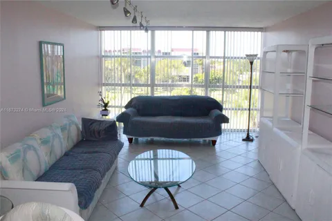 2101 Atlantic Shores Blvd # 415, Hallandale Beach FL 33009