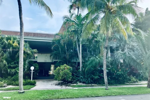 260 Sunrise Dr # C, Key Biscayne FL 33149