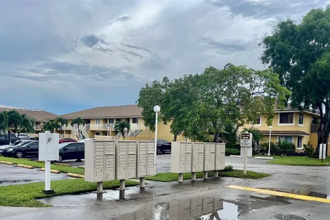 500 NW 210th St # 200, Miami Gardens FL 33169