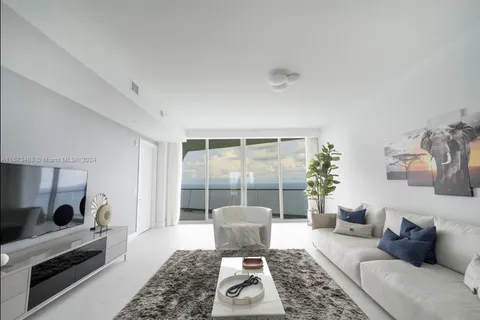 16901 Collins Ave # 3303, Sunny Isles Beach FL 33160