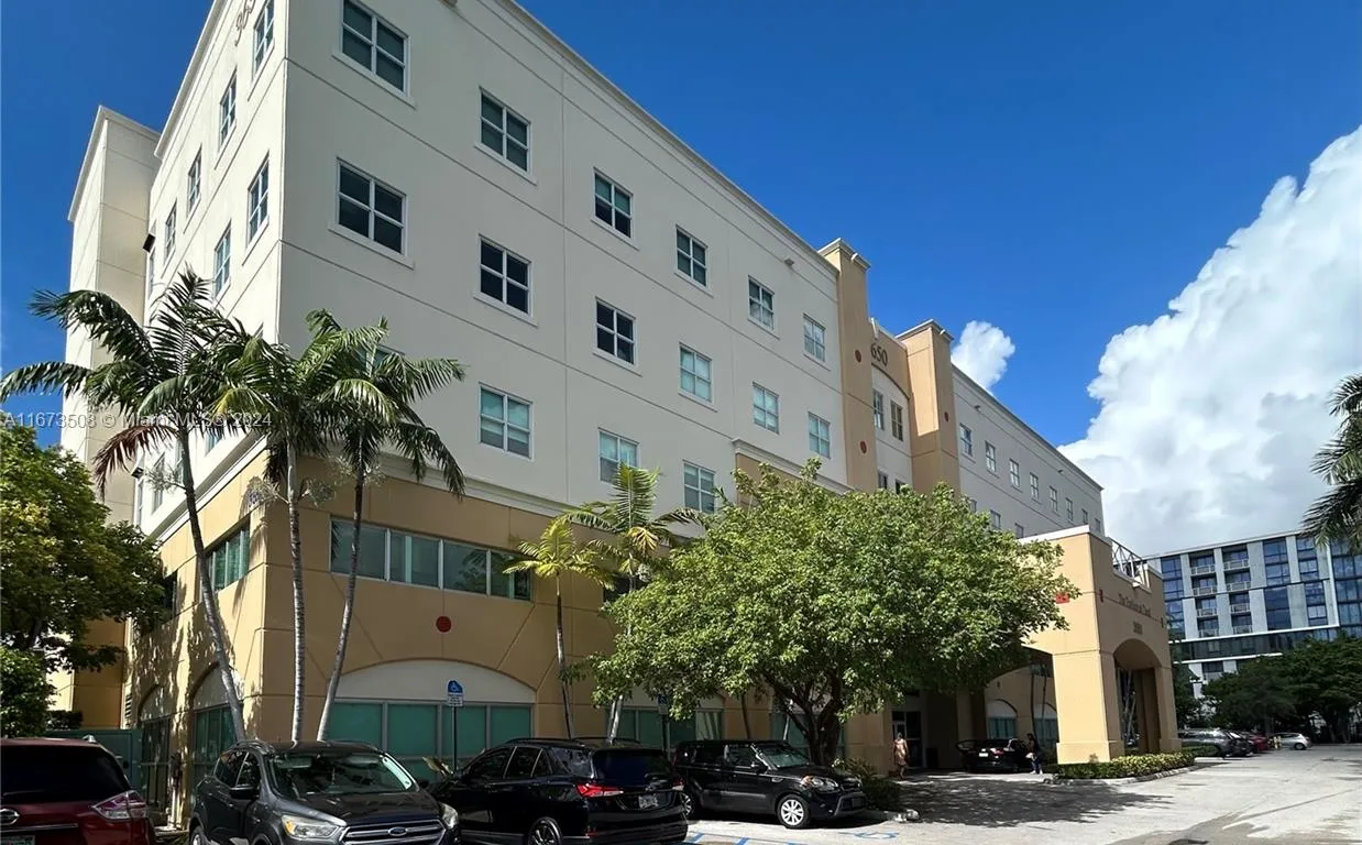 3650 NW 82nd Ave # 401, Doral FL 33166