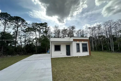 5005 Gramercy Rd, Other City - In The State Of Florida FL 33935